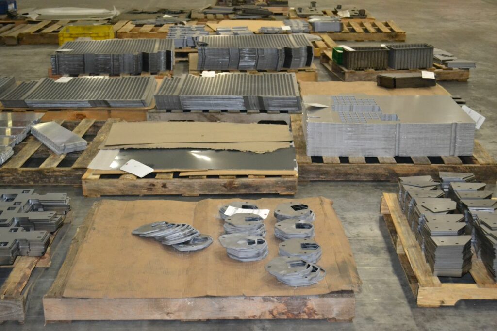 small-metal-part-contract-manufacturing